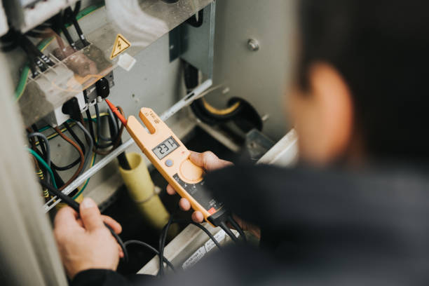 Best Emergency Electrical Repair  in Minneola, FL