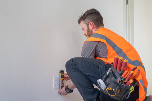 Best Electrician Near Me  in Minneola, FL